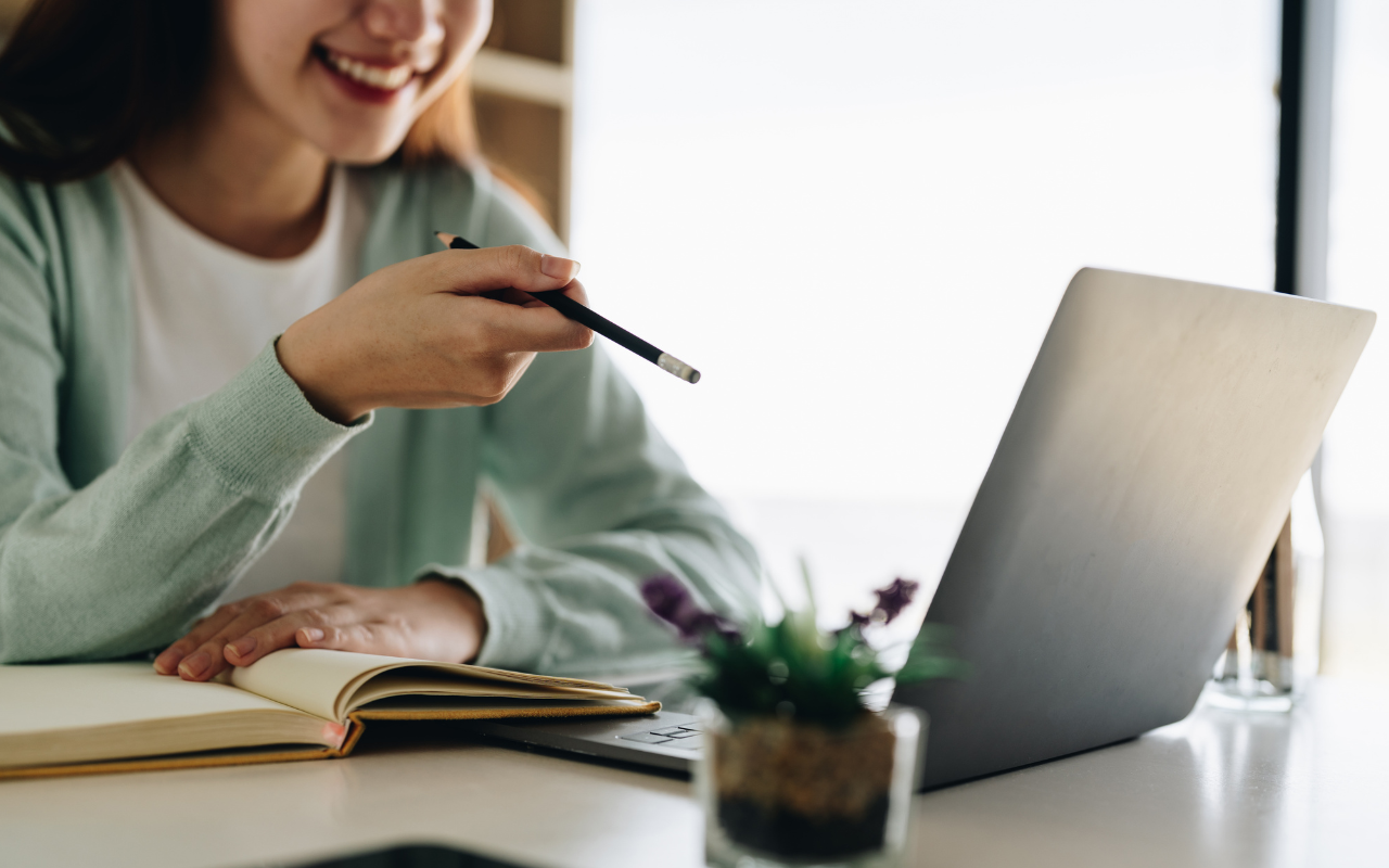 Memory Strategies for Online Learning